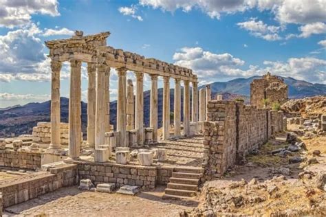 Estudos Bíblicos: Mais de 500 Temas Edificantes e Profundos.